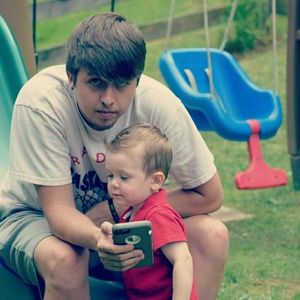 Meet your Posher, Devin